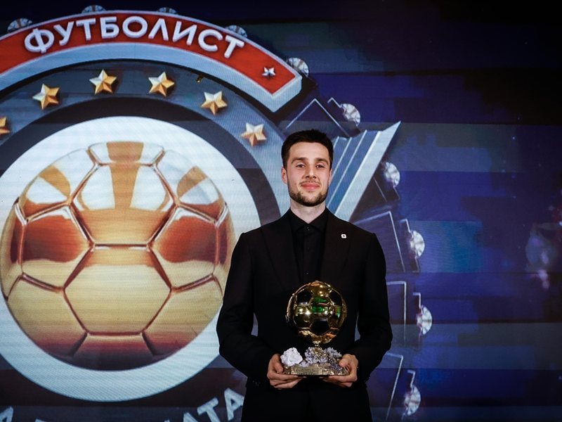 Iliya Greu Premier League Oyuncusu Olarak Birinci Doğum Günü Kutlamaları