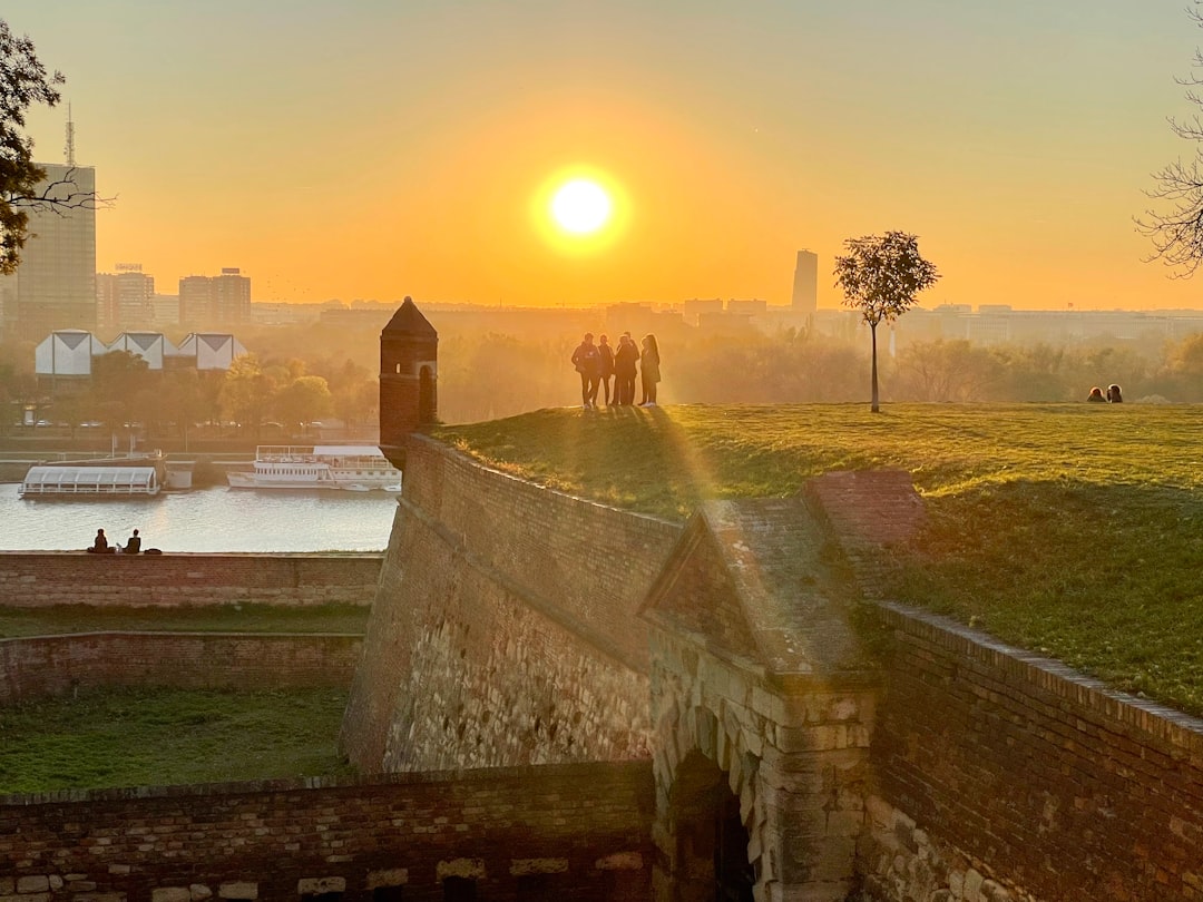 Belgrad Kalemegdan Kalesi: İki Nehrin Birleştiği Noktada Rakı İçmek