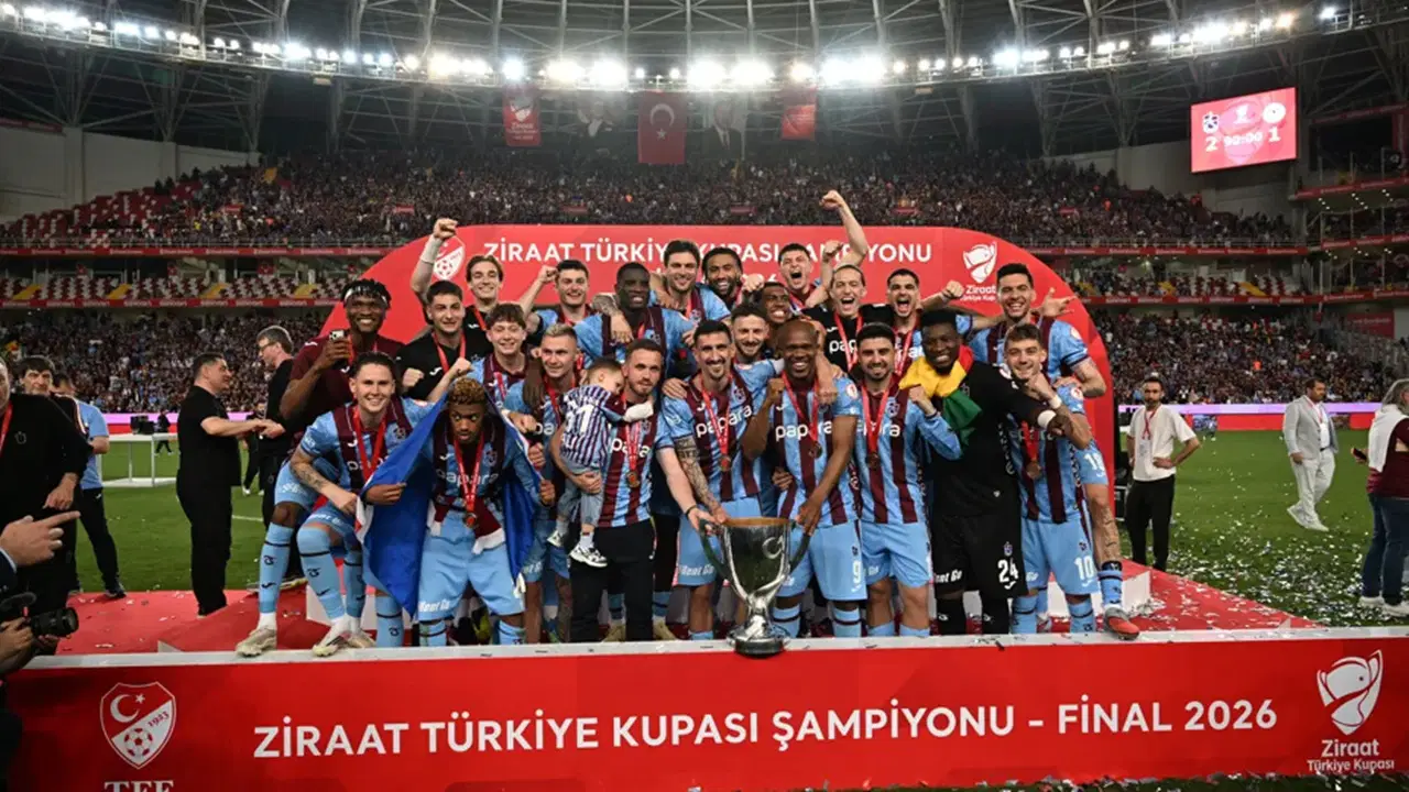 Trabzonspor, kup zaferinin ardından Nwakaeme ve Visca'ya veda etti