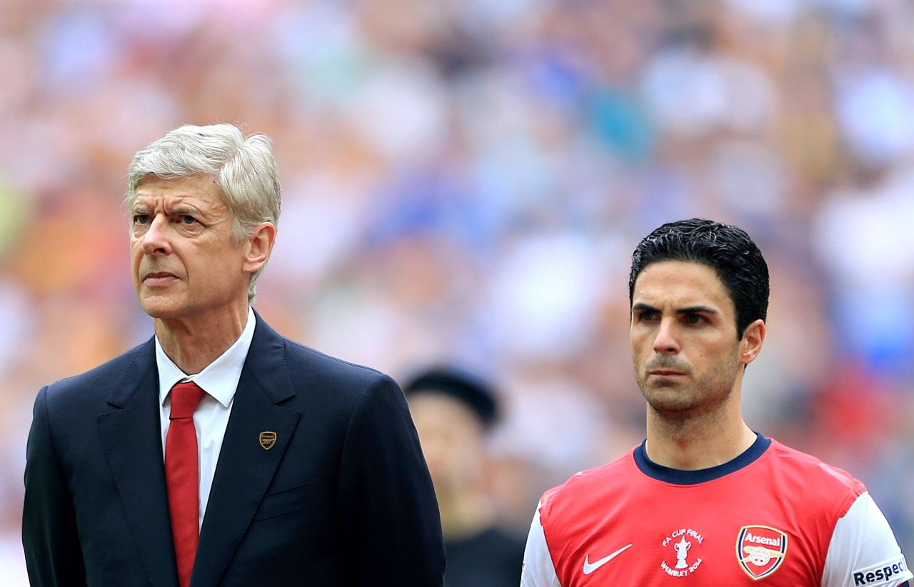 Arsenal, Onlarca Yıl Bekledikten Sonra Premier League Şampiyonu Oldu