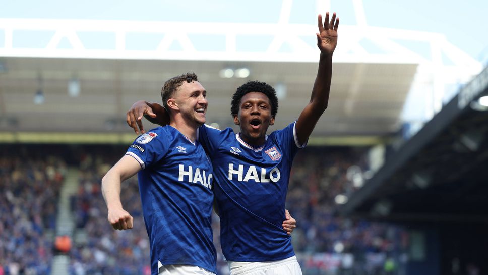 Ipswich Town Premier League'e Dönmüş, Runcorn Dramatik Bitişle Play-offlara Ulaşılamadı