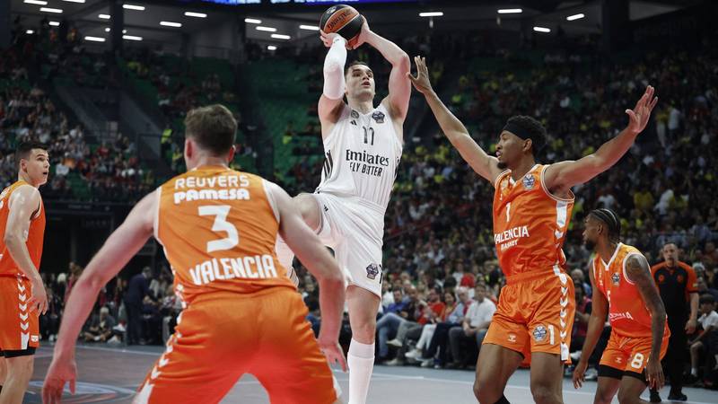 Hezonja 25 Puanla Real Madrid'ı EuroLeague Finaline Taşıdı!
