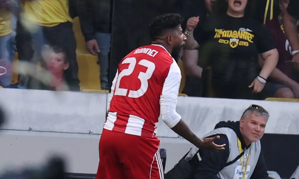 AEK - Olimpiakos 0-1 (İlk Yarı): Olimpiakos Dirençlere rağmen İlerde