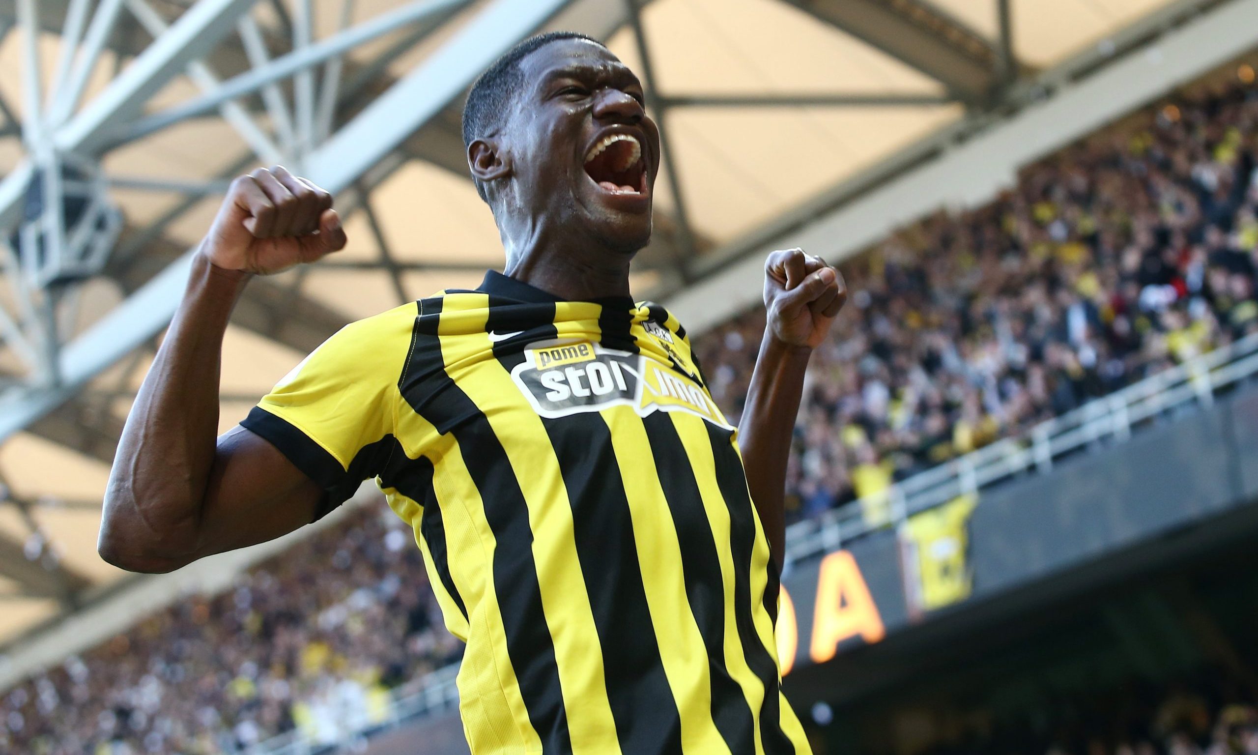 AEK: Original Zini için Yeni Kontroverz Slogan