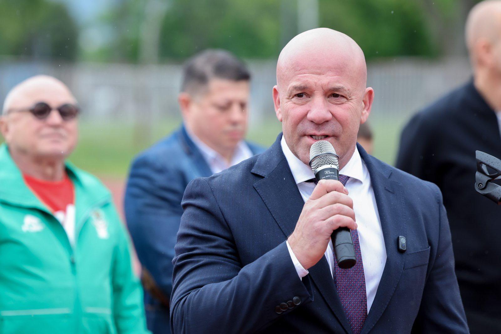 Spor Bakanı Encho Keriazov Bulgar Spor Günü'nde NSA'da Yüzlerce Çocukla Kutladı