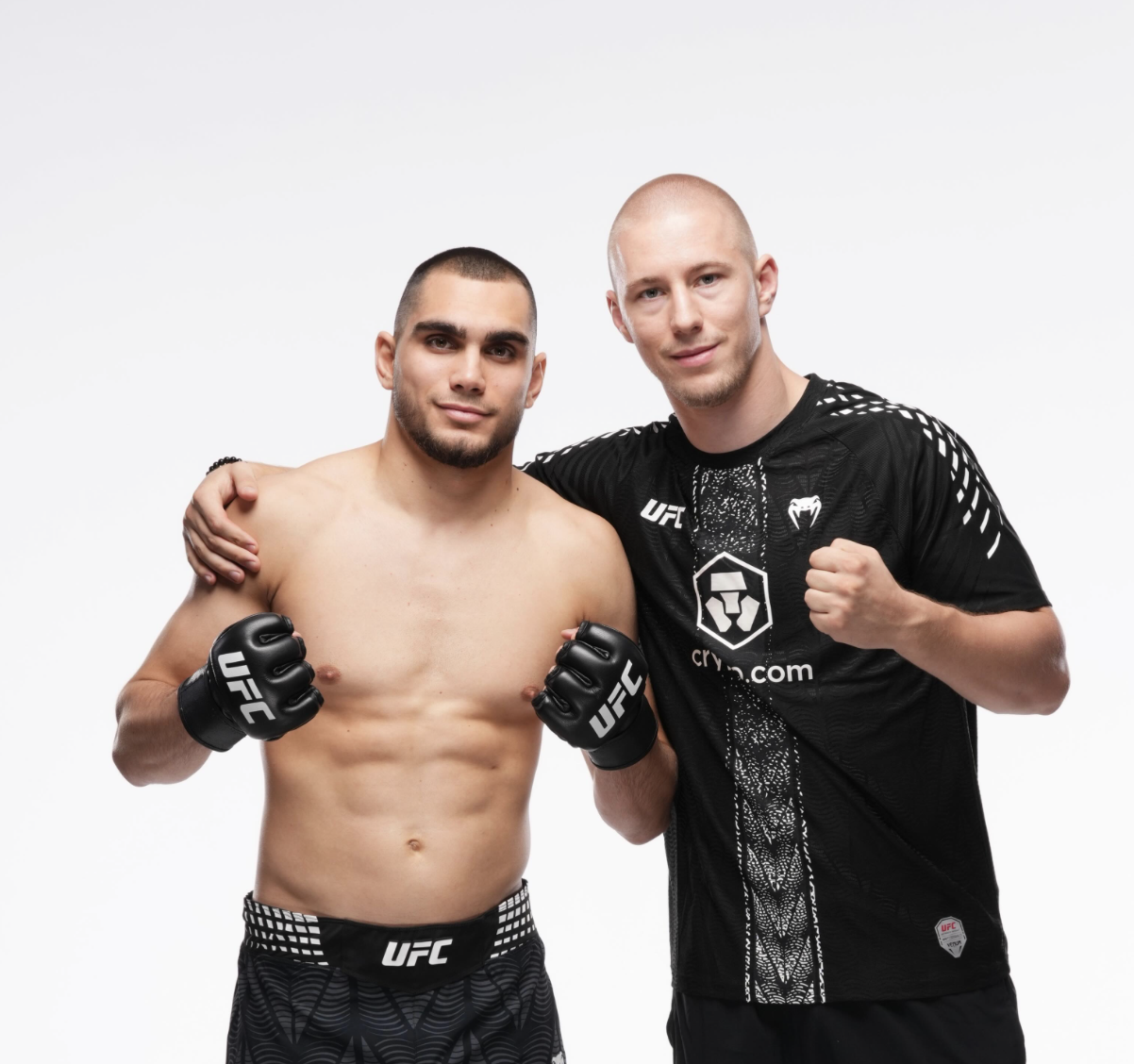 Bulgar Kökenli Mütefekküz Arthur Minev UFC'de Başını Dökecek