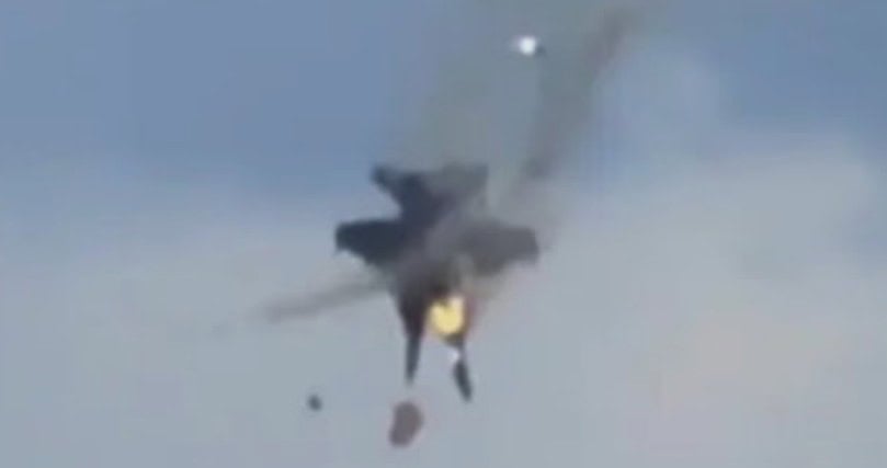 İdaho'daki Hava Şowunda İki Amerikan Kuvvet Uçağı Kolu Çarptı