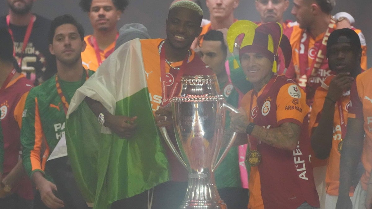 Lucas Torreira Saldırıdan Sonra Ülkesine Döndü