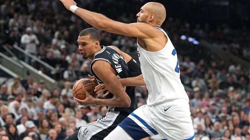 Wembanyama Spurs'u Timberwolves Üzerine Tükenmeyen Galibiyete Getirdi