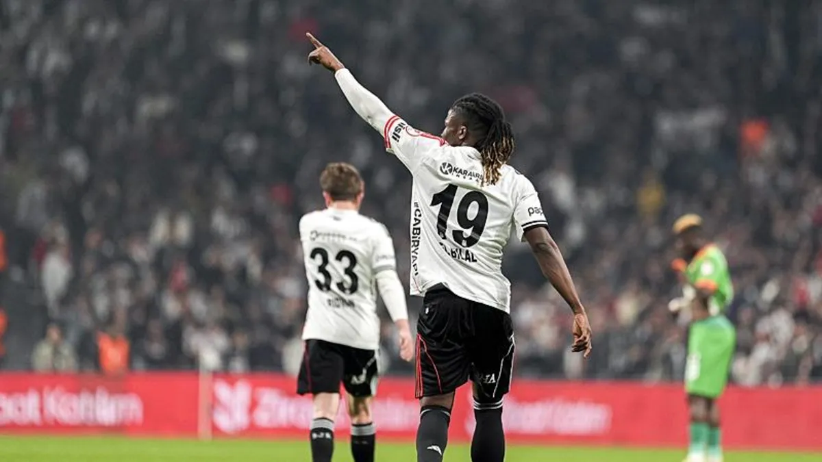 El Bilal Toure Beşiktaş'tan ayrılacak