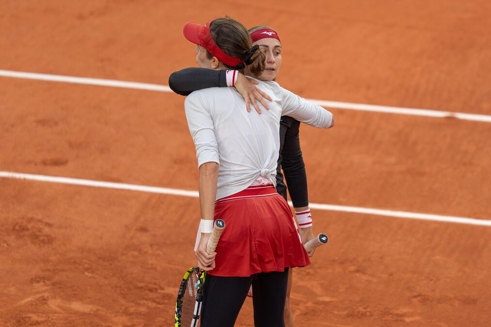PARİS YANIYOR! Krunic ve Danilina, Siniakova/Townsend'e karşı şan avlıyor