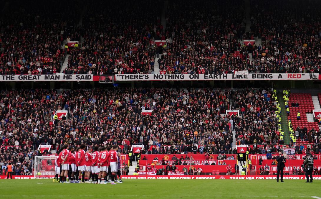 Manchester United, Nottingham Forest'u Premier League'de 3-2 İle Mağlup Etti
