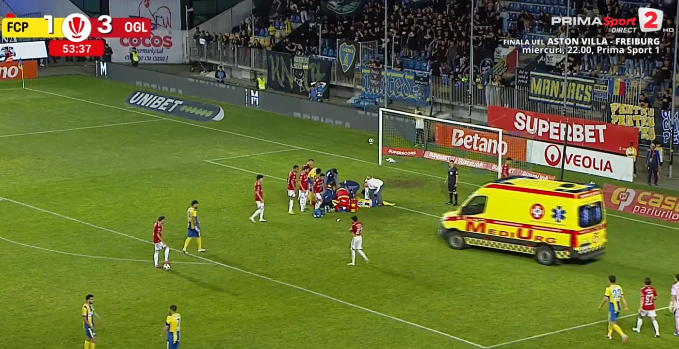 Süper Lig'deki Son Turda Korkunç Bir Çarpışma. Rivaliyle Vahim Bir Çarpışma Sonucunda Hastaneye Taşındı!