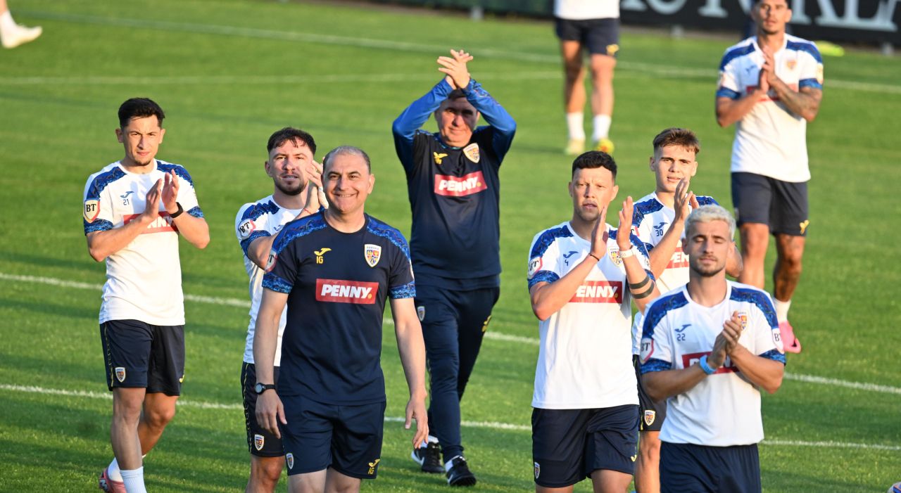 Hagi'nin planı: Top hakimiyeti, çok yönlülük ve Coman denemesi