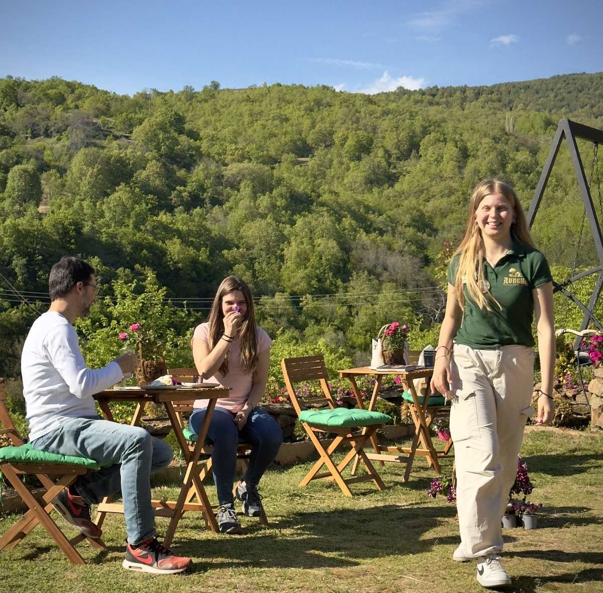 Dolene'de Gergyovden'yi Yüzlerce Turist Atölyede, Bulgaristan'ın En Güzel Köylerinden Birinde