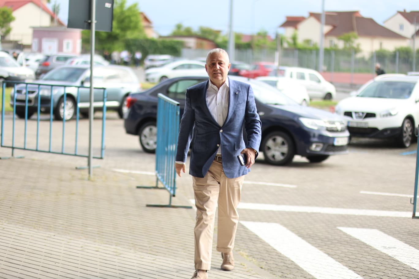 Mihai Rotaru, Craiova - U Cluj maçı için stadiona erken geldi