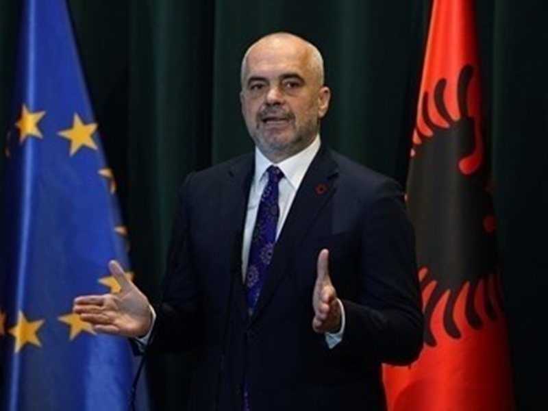 Arnavutluk Başbakanı: AB Bir Neyzet, Ancak Yaklaşımlarını Değiştirmesi Gerekiyor