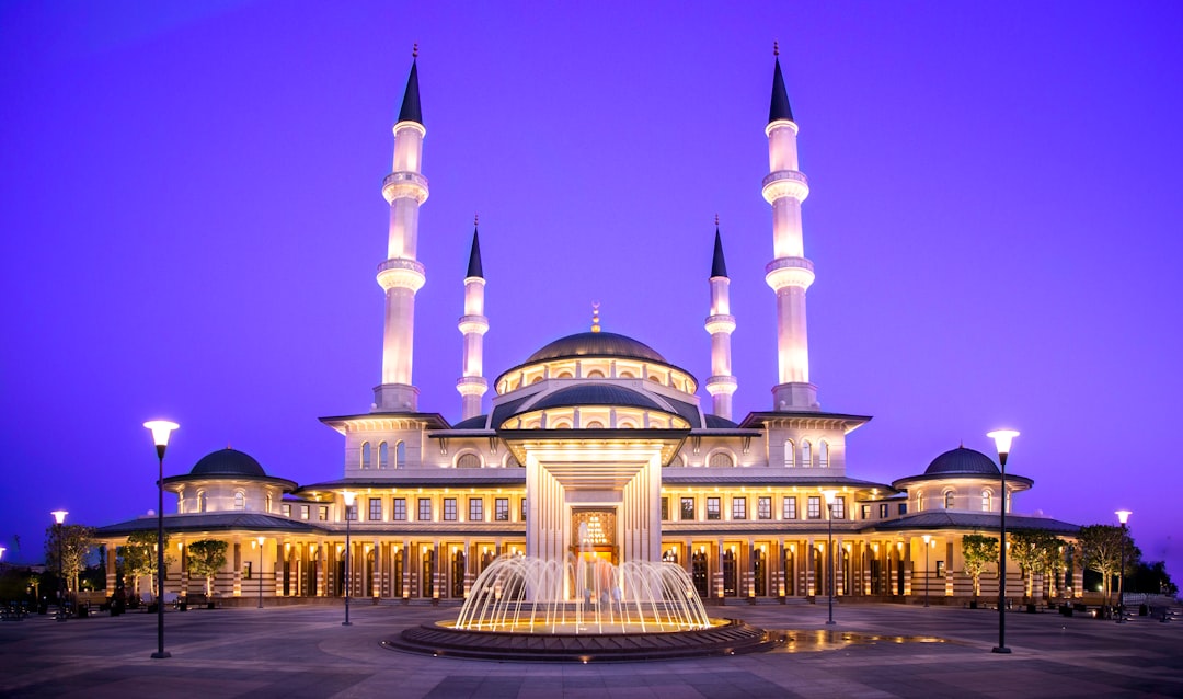 Ankara'yı Ekstrem Hava Koşulları Vurdu: Ani Su Baskınları ve Dolap Türkiye'nin Başkentinin İşleyişini Rahatsız Etti