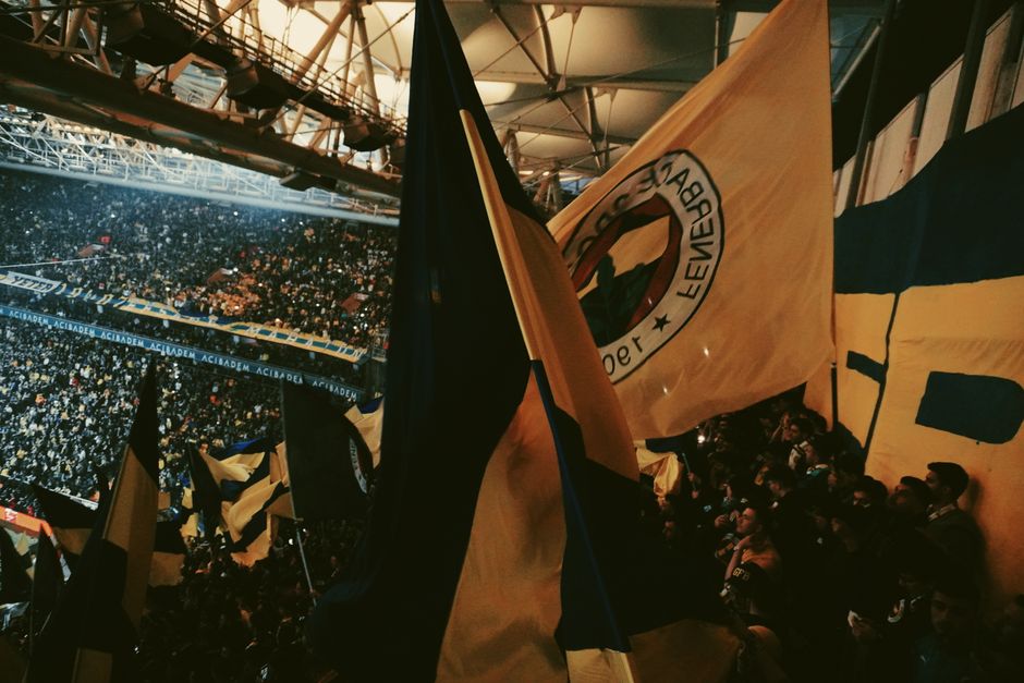 Fenerbahçe'nin Şampiyonluk Yarışı: Türk Dev Süper Lig'de Başarıyı Nasıl Yeniden Tanımlıyor