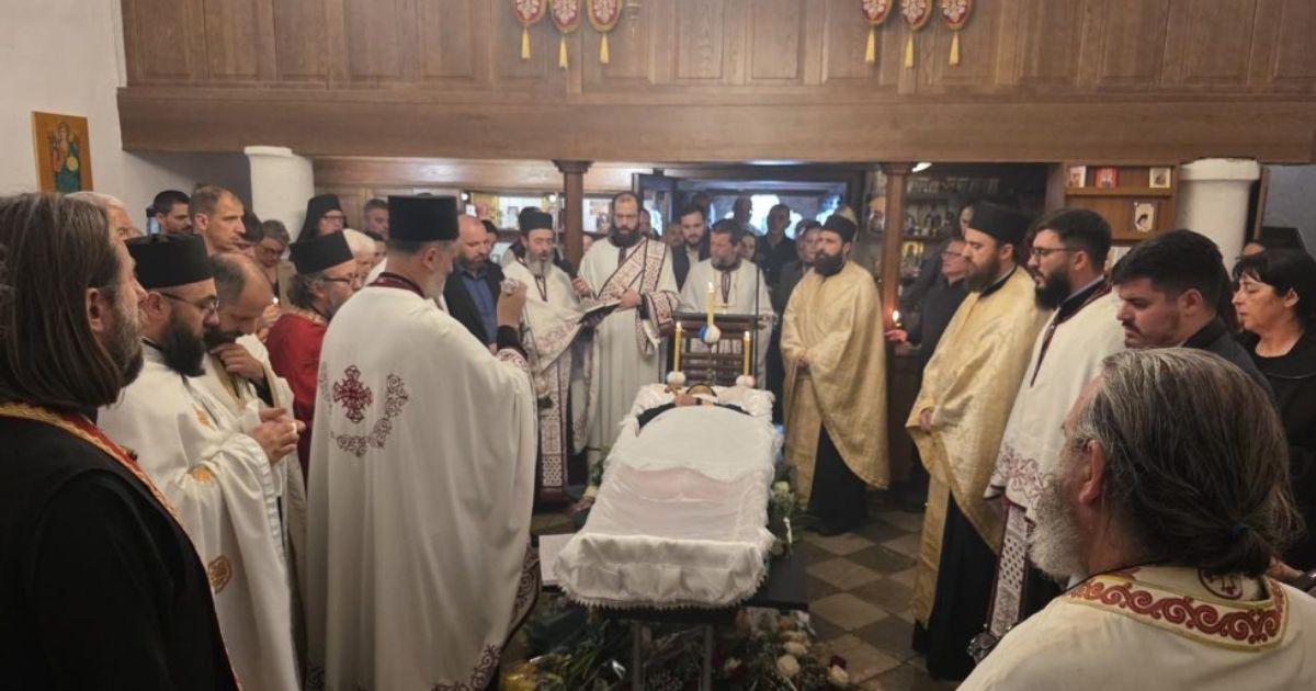 Hristina Rabrenović Azizi Kadının Defnitleri