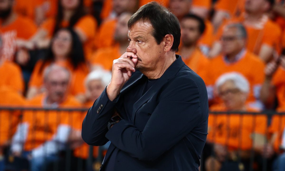 Valens'den Kaldırıldıktan Sonra Ataman'ın Panathinaikos'daki Geleceği Tekinciyken