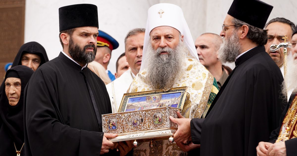 Belgrad'da Kutsal Kuşak Hacında Patrik Porfirie Gözyaşlarına Boğuldu