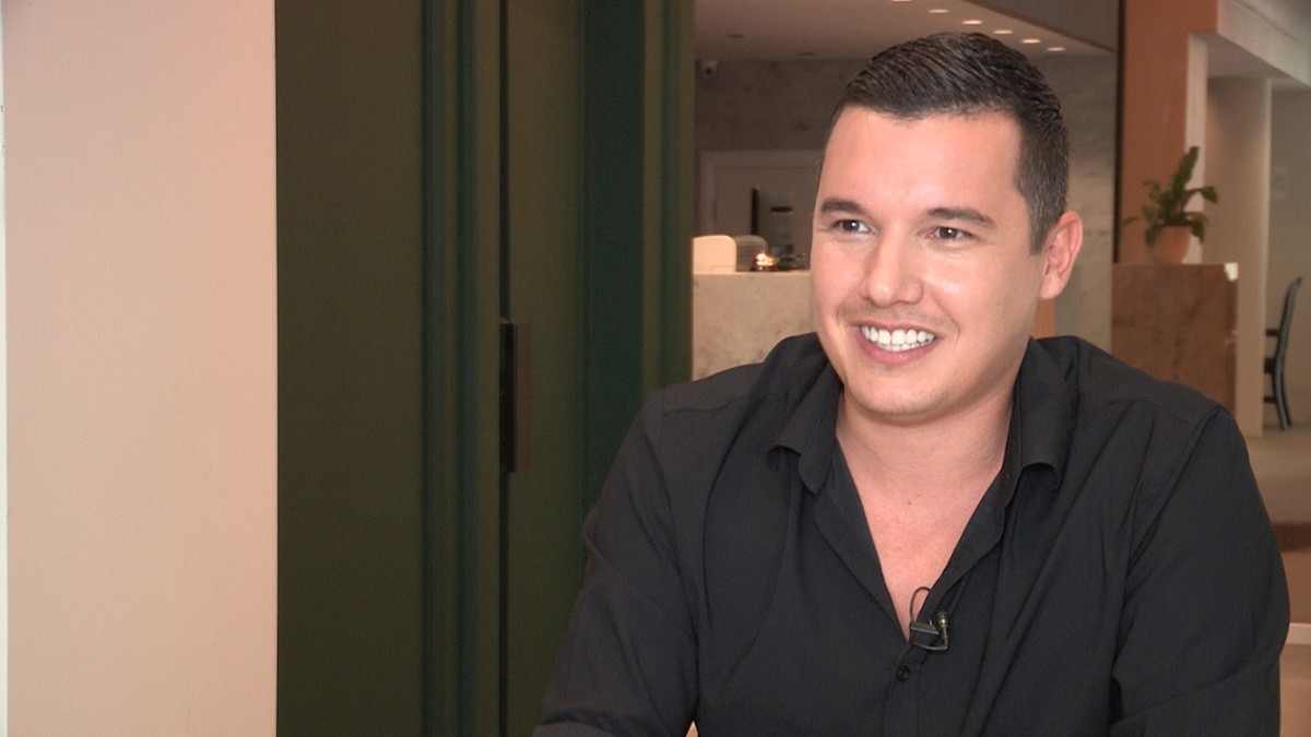 "Sırp Jüri'nin Eurovision Oylaması için Dansçı Ivan Mileusnić Savunuyor"