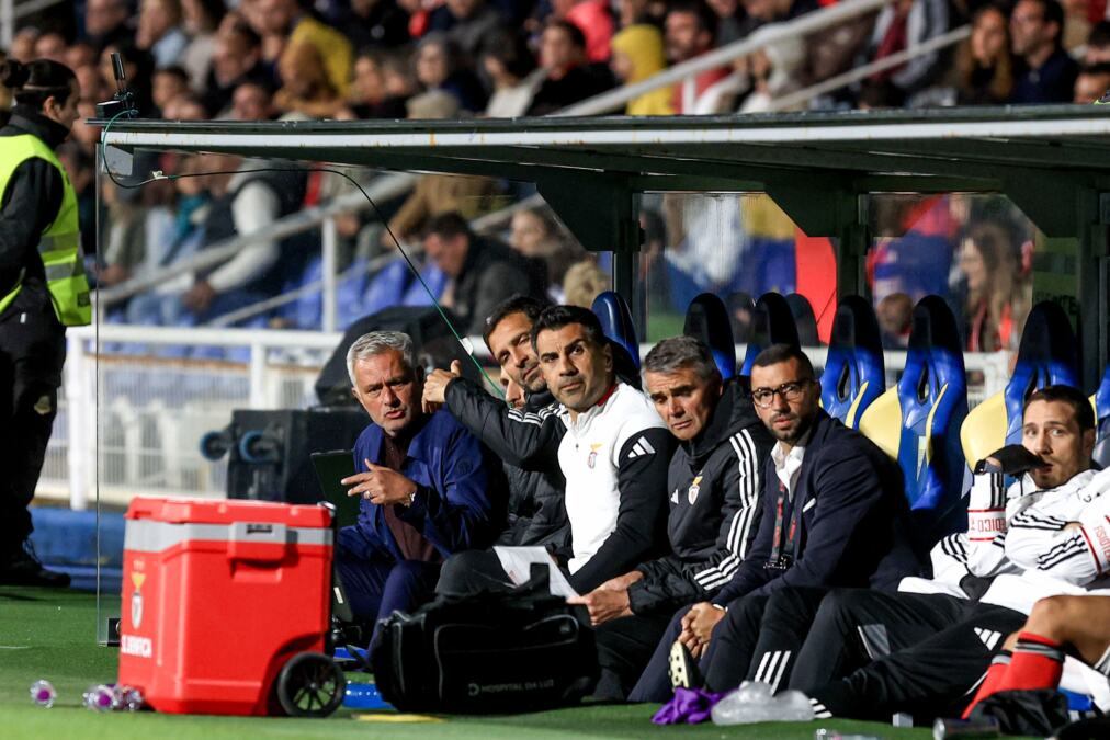 Mourinho Real Madrid'a: Benfika Takımı ile Birlikte Döndü