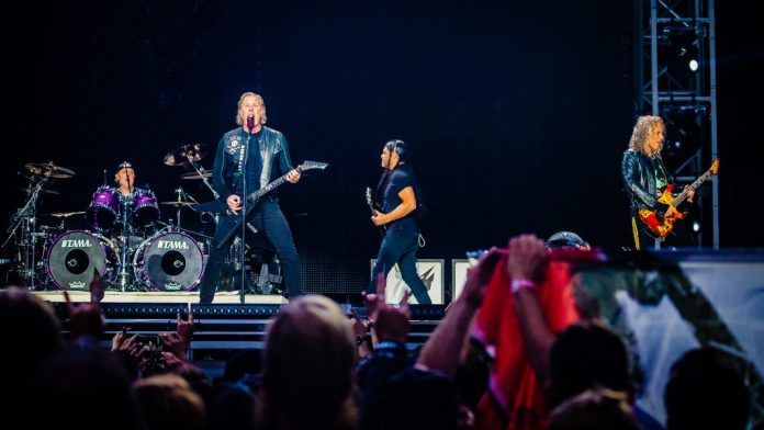 Metallica ve Iron Maiden Atina'nın Airbnb Fiyatlarını %52'ye Kadar Artırıyor
