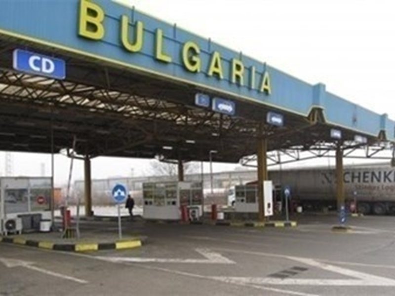 Bulgaristan-Türkiye Sınırı Taşınımda Intenzif Trafige Şahit