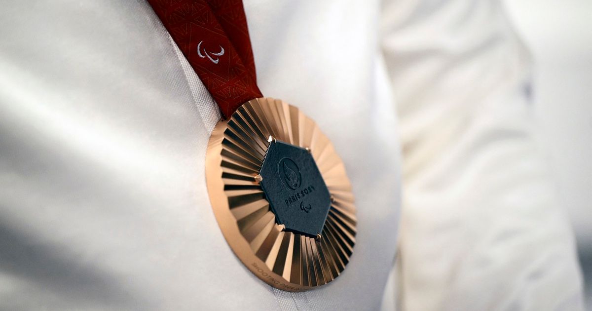 Sırbistan'dan Öğrenciler Kadınlar için Avrupa Bilişim Olimpiyatında Gümüş ve Bakır Al