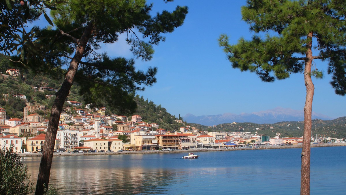 Yunanistan'da 2026 Şezlong Ücretleri: Halkidiki, Thassos ve Daha Fazlası