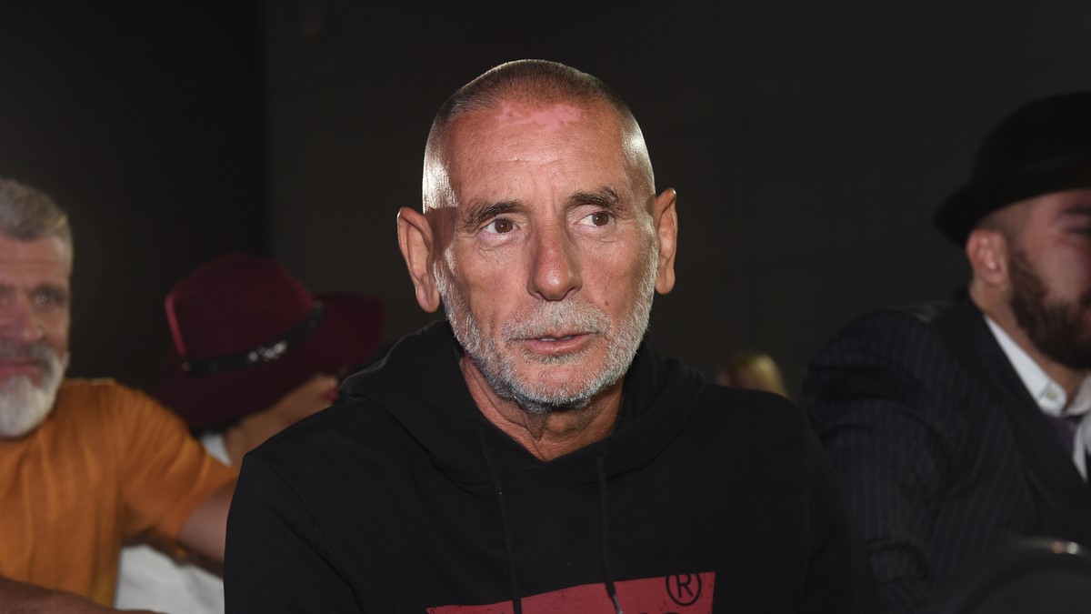 Lepi Mića'nın Eşi Snežana: Televizyon Yıldızının Arkasındaki Kadın