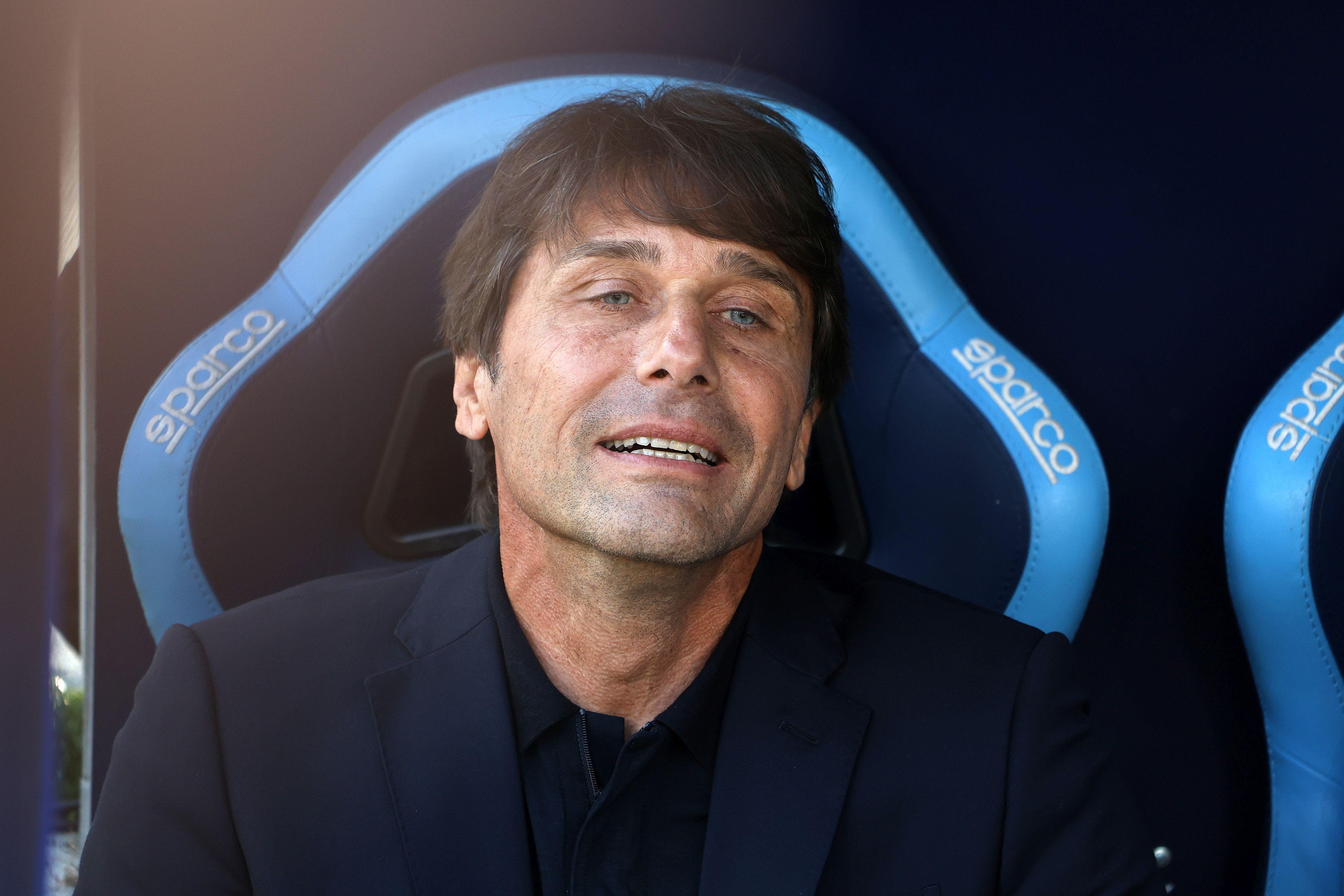 Conte Napoli'dan Ayrıldı, İtalya Milli Takımını Reddetti