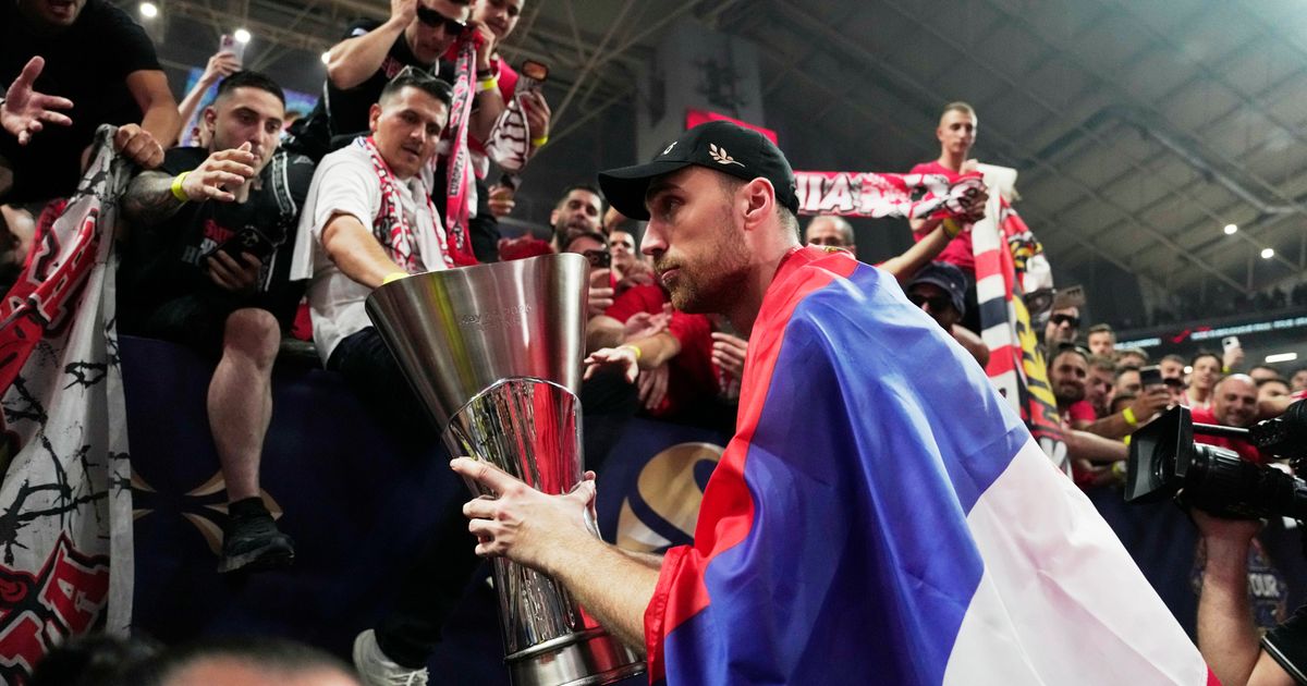 Nikola Milutinov: 14 Yıl Sonra, Olympiacos EuroLeague Şampiyonu Oldu
