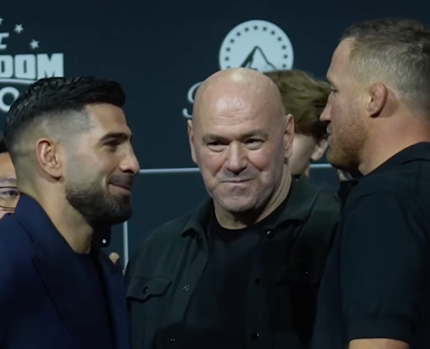 Topuria ve Gaethje, UFC Beyaz Saray Basın Konferansında Karşı Karşıya