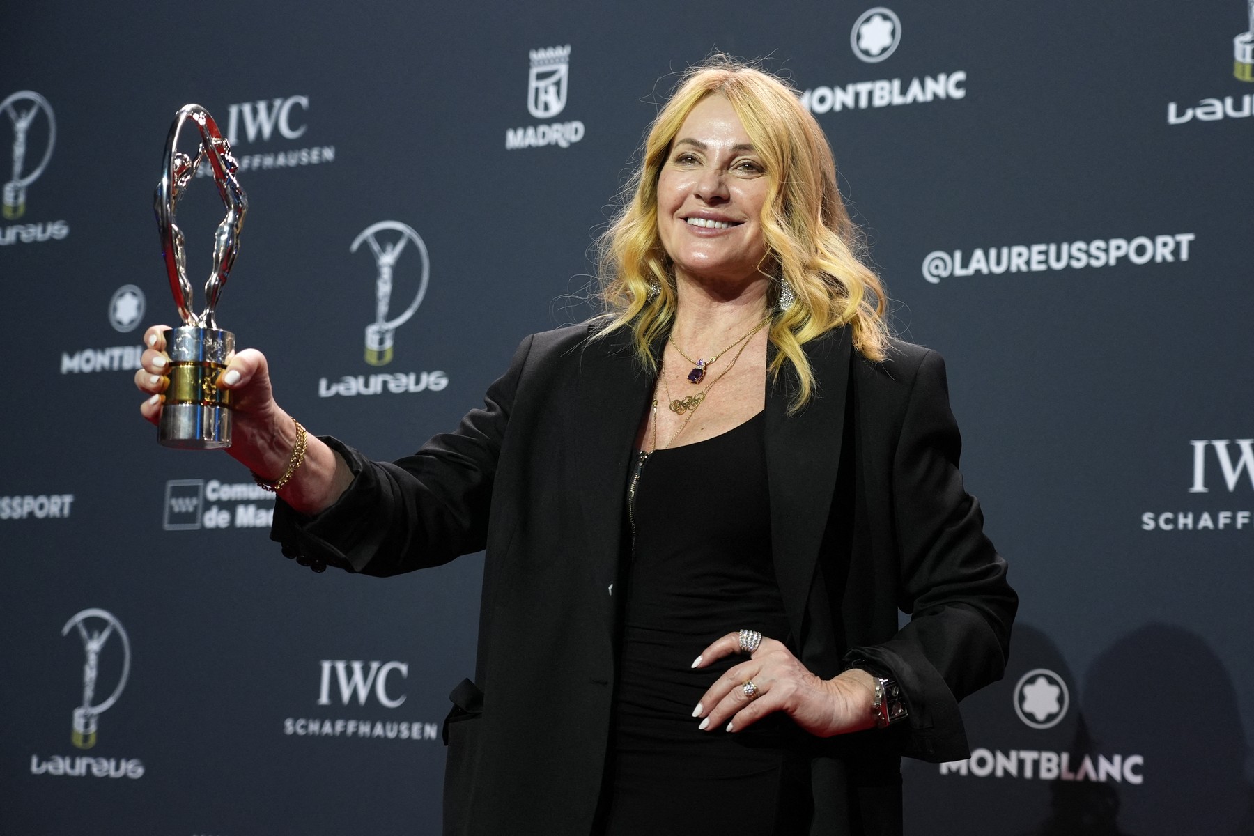 Nadia Comaneci Laureus Galasında Kariyer Başarı Ödülüne Sahip