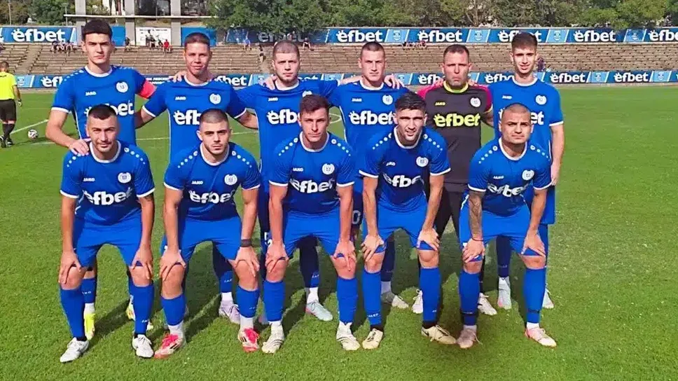 Levski (Karlovo) Yarıda Asenovets'i Yeniyor