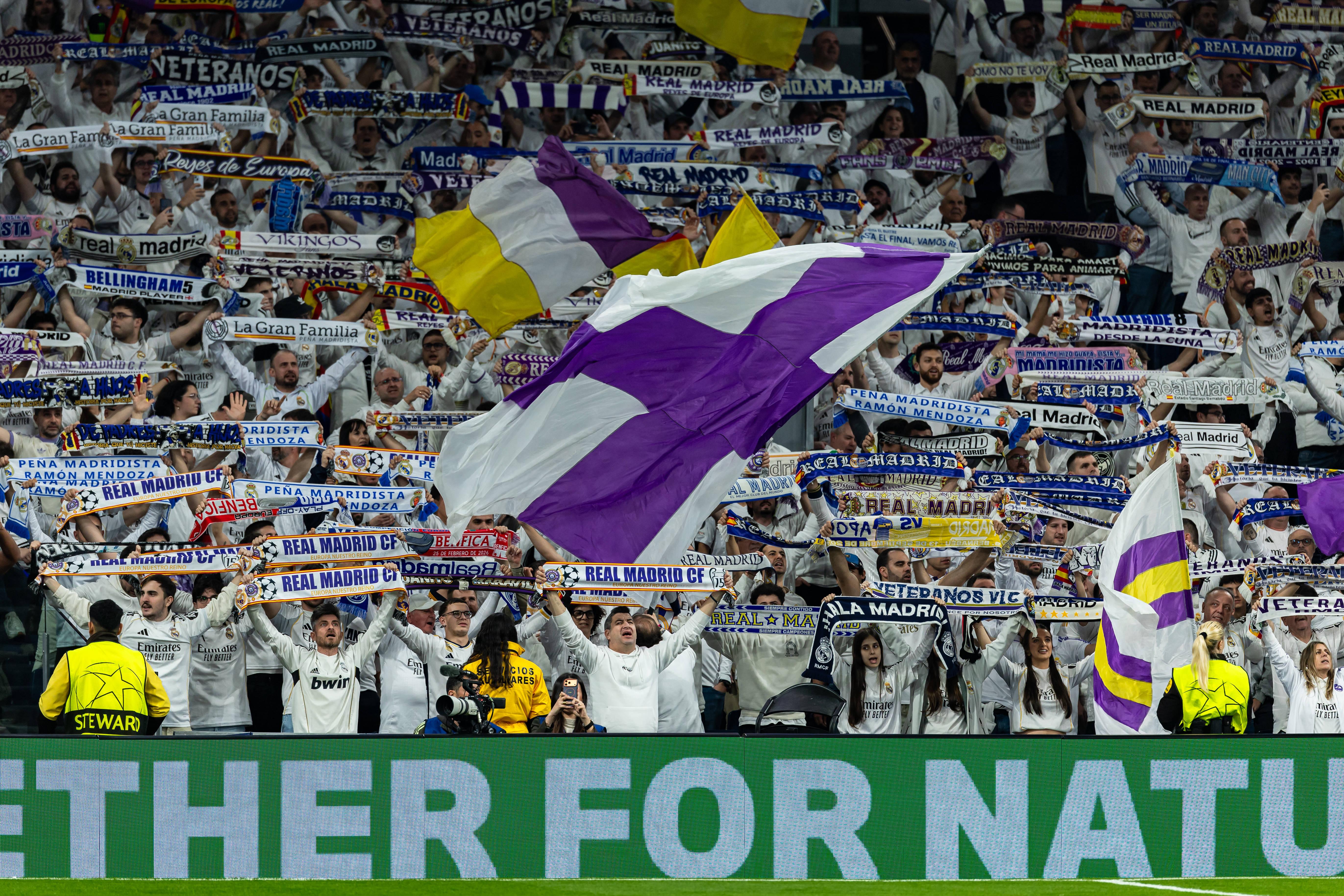 Real Madrid, UEFA'ya Gey Olumsuz Şarkılar İçin Kararını Çekemedi