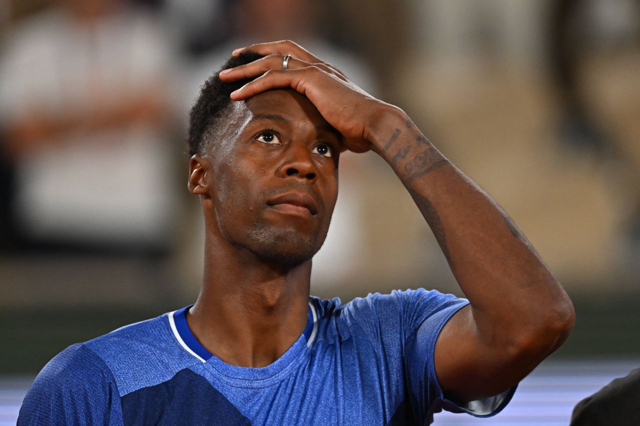 Monfils, Roland Garros Veda Gösterisinde Djokovic'i Geride Bıraktı
