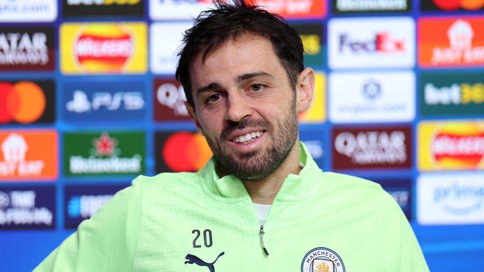 Bernardo Silva'nın Barcelonaya Yüklü Bir Gesti