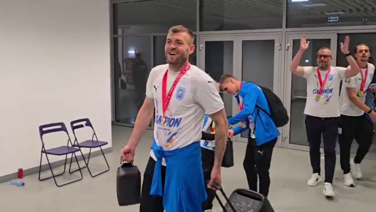 Craiova'nın Şampiyonluğunda Alexandru Crețu Şovlere Atıldı