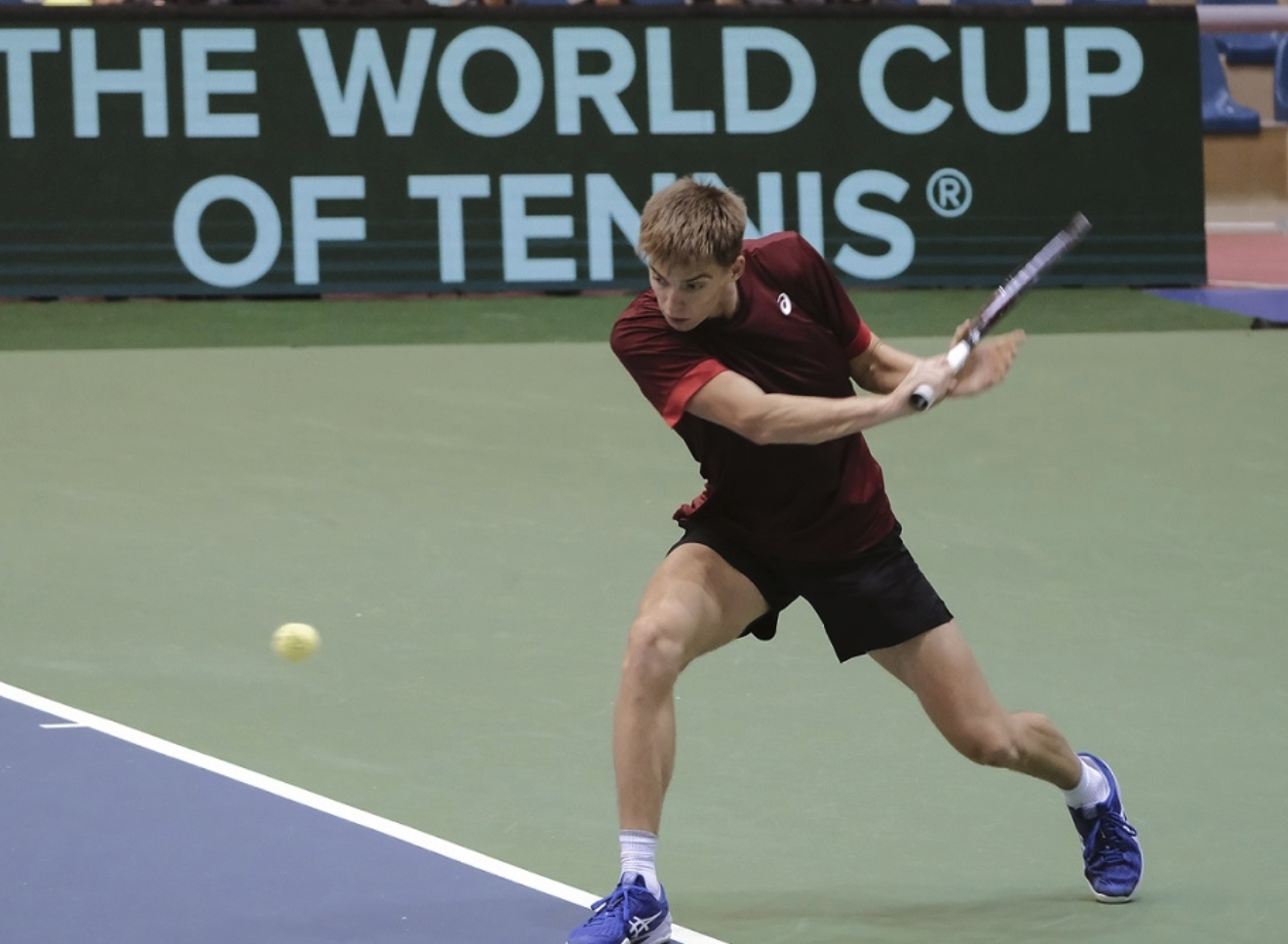 Nesterov İtalya'da "Challenger" ile Başarıyla Başlıyor